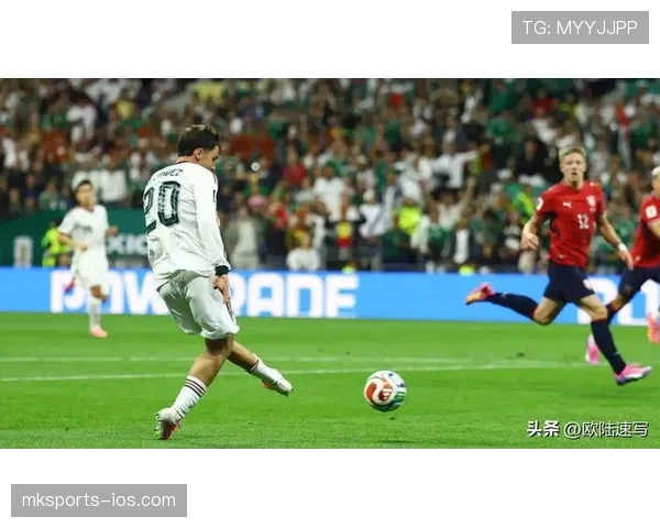 墨西哥3-0击败捷克：小组赛收官后进入世界杯32强